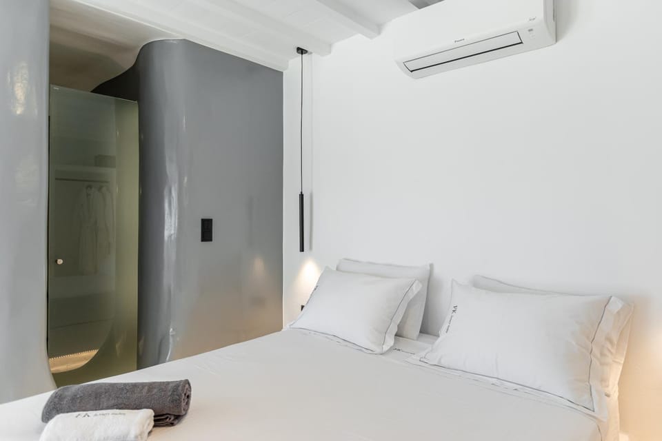 FK Luxury Suites - Orkos Beach Apartment in Naxos, Naxos and Lesser Cyclades, Greece