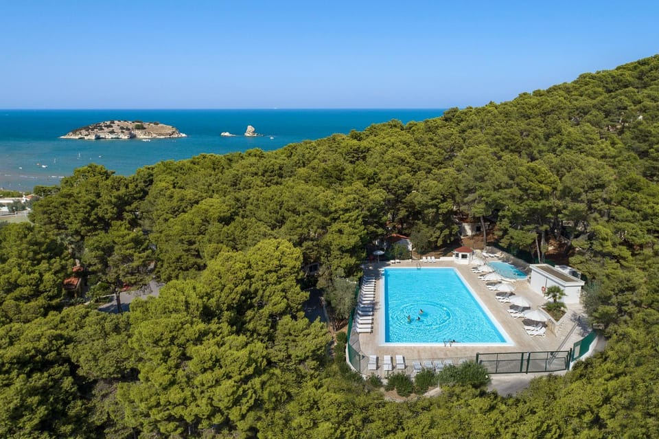 Bird's eye view, Swimming pool