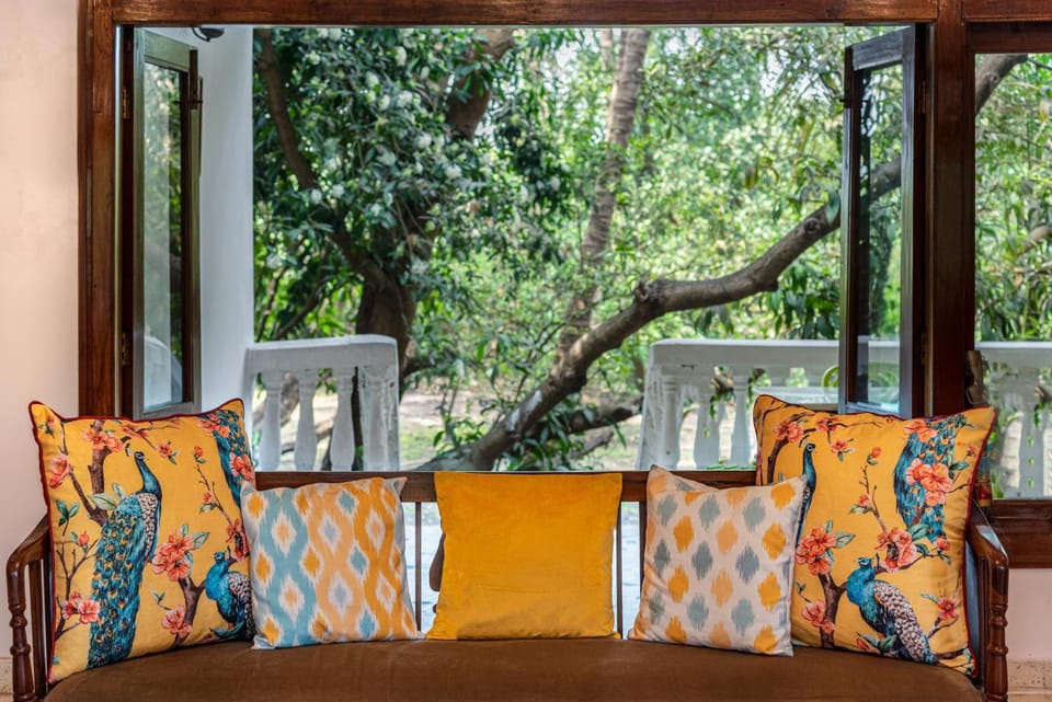 Patio, Spring, Day, Natural landscape, Garden, View (from property/room), Balcony/Terrace, Living room, Seating area, Garden view