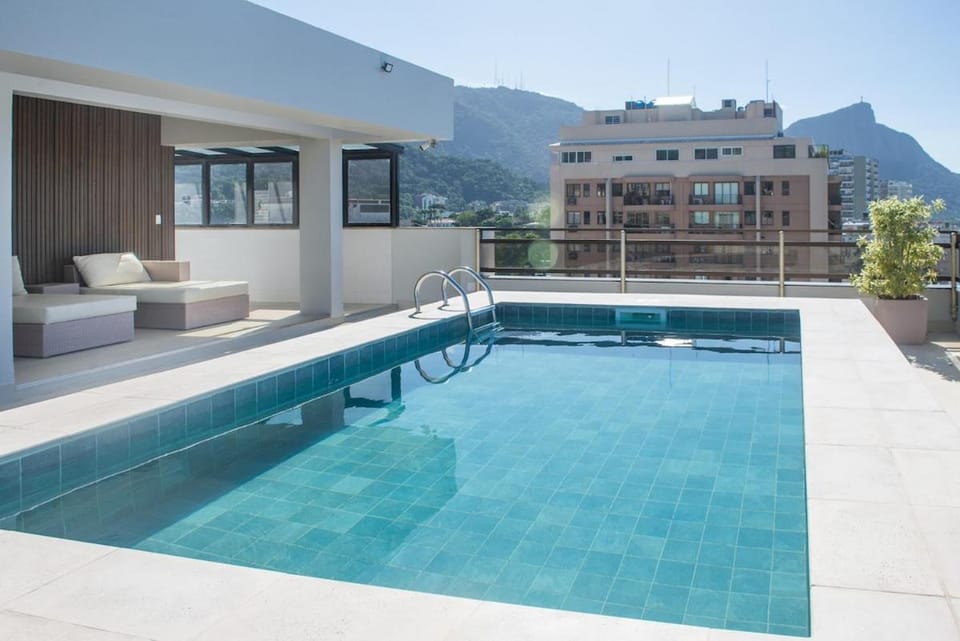 Mountain view, Swimming pool