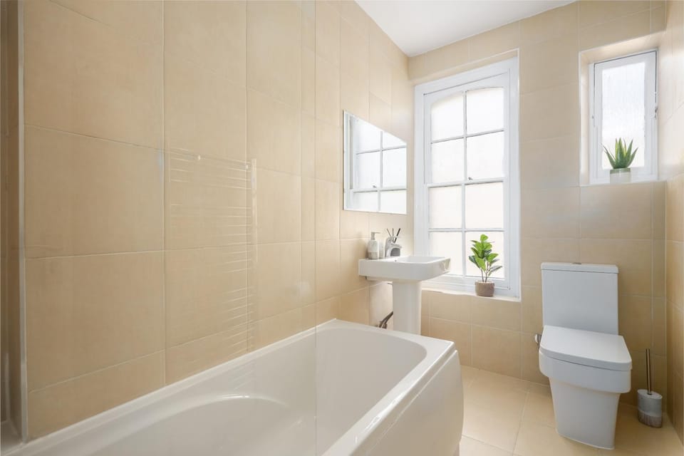 Toilet, Bathroom, Bath