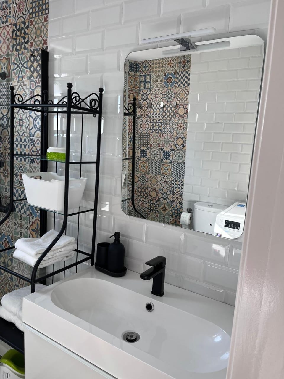 Shower, Bathroom, towels