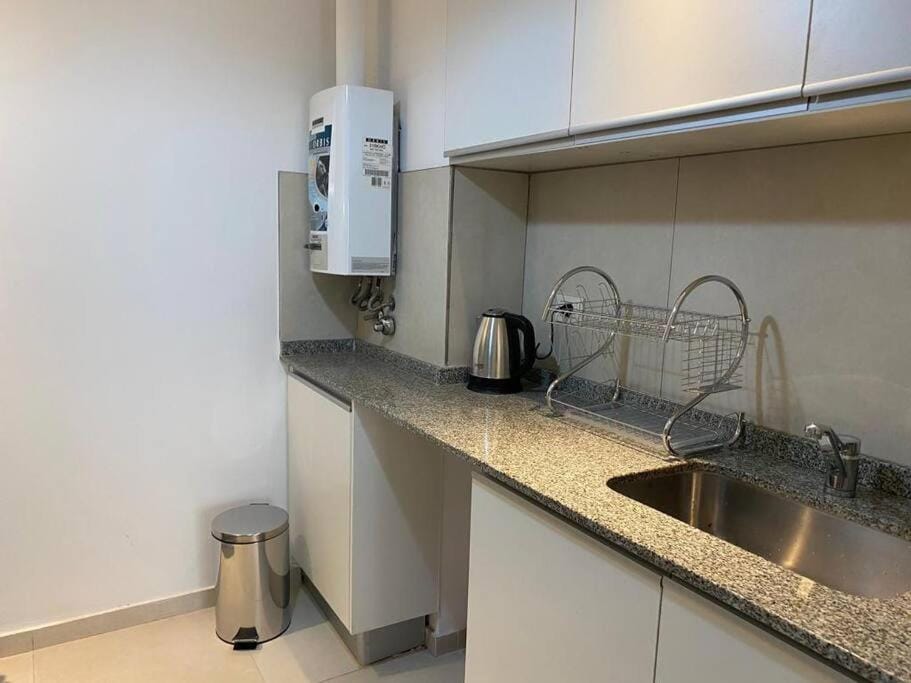 Departamento para 4 personas, con cochera, a metros del centro de la ciudad Apartment in Rosario