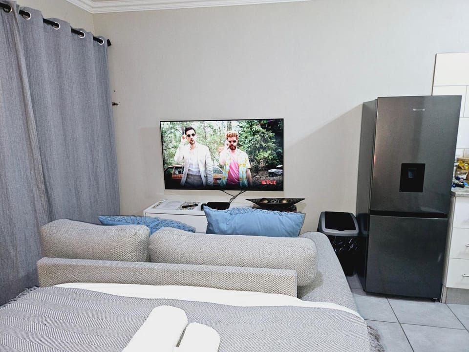 Quantum Heights - Studio Apartment - 2 nights minimum booking Apartment in Gauteng