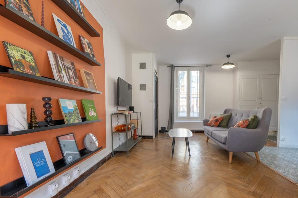 Library, TV and multimedia, Living room