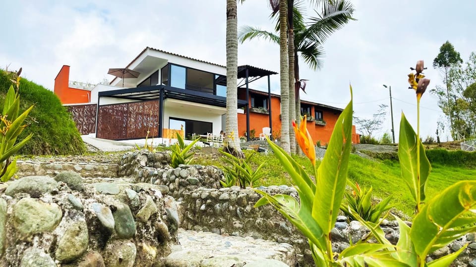 Aguas Claras Luxury Hospedaje Nature lodge in Quindio, Colombia