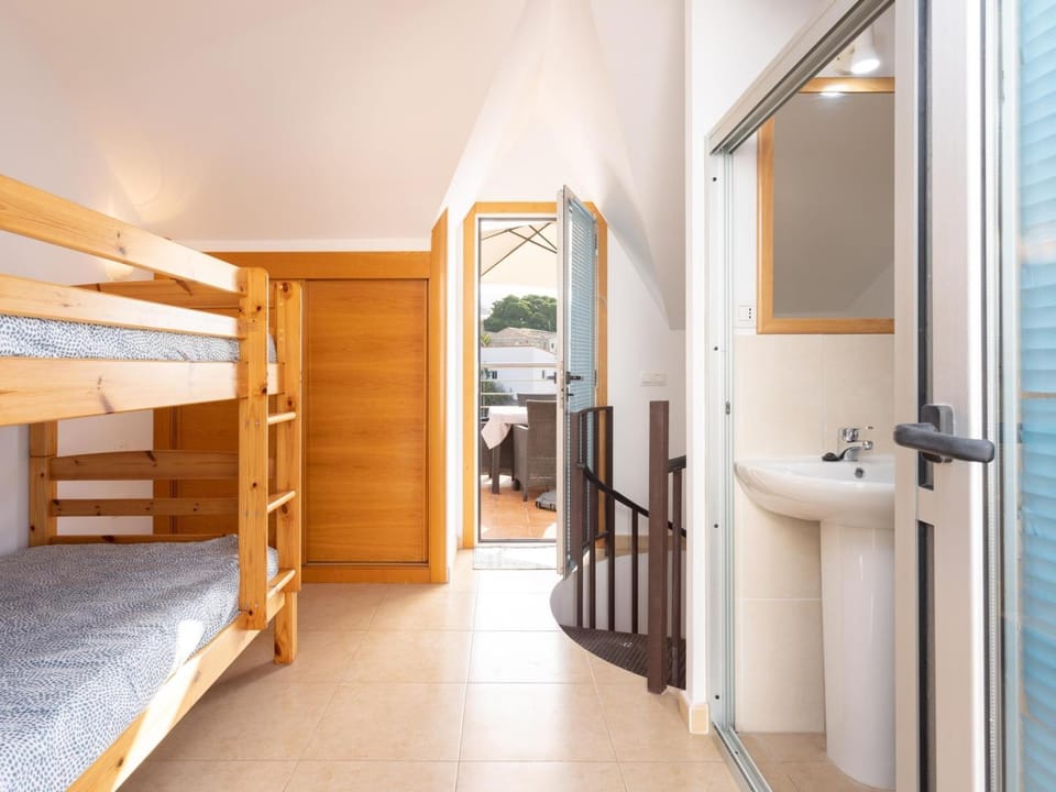 Dúplex tranquilo cerca de la playa, 2 terrazas, estacionamiento gratuito - ES-279-16 Apartment in Playa San Juan