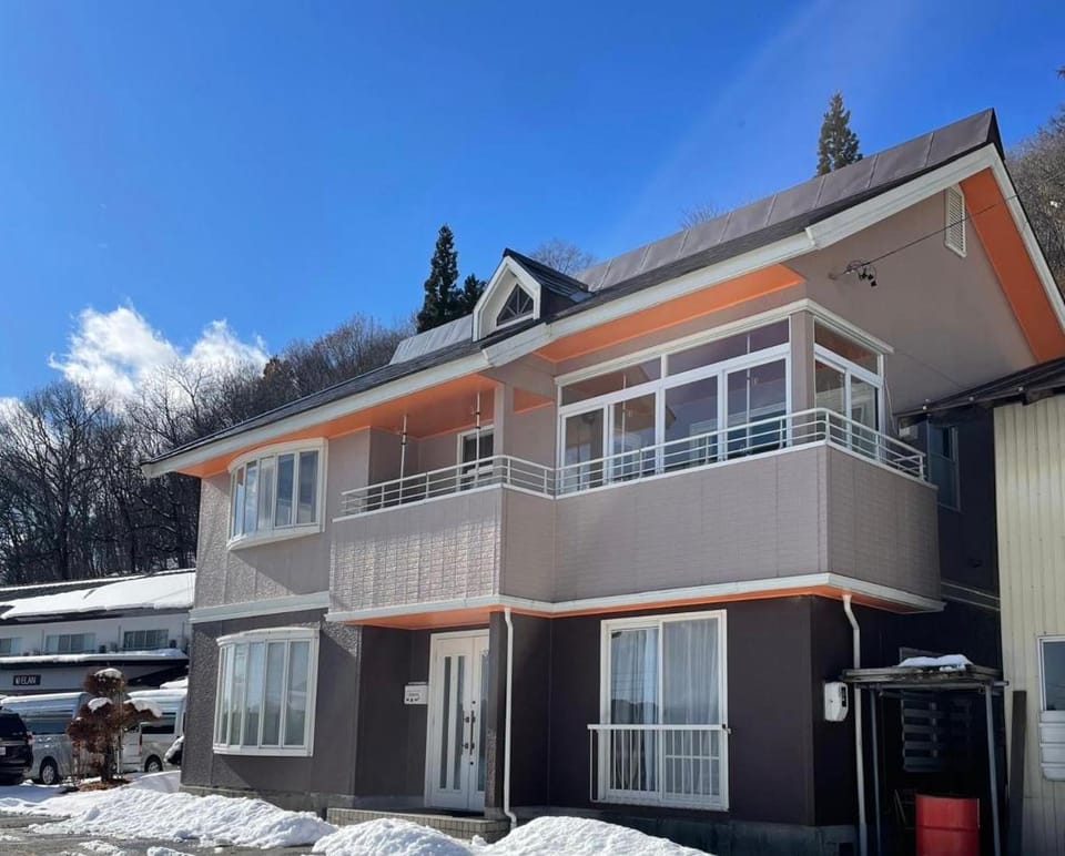 Elan Hotel Lake Nojiri Ryokan in Nagano Prefecture