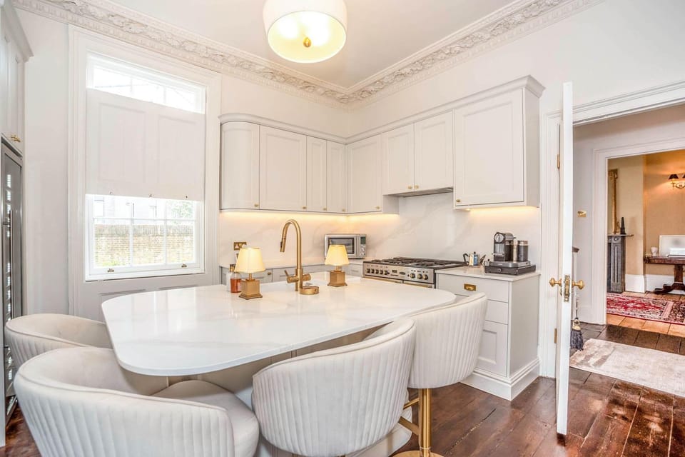 Stunning Regency 5-bedroom Central London House with Large Private Garden House in London Borough of Southwark