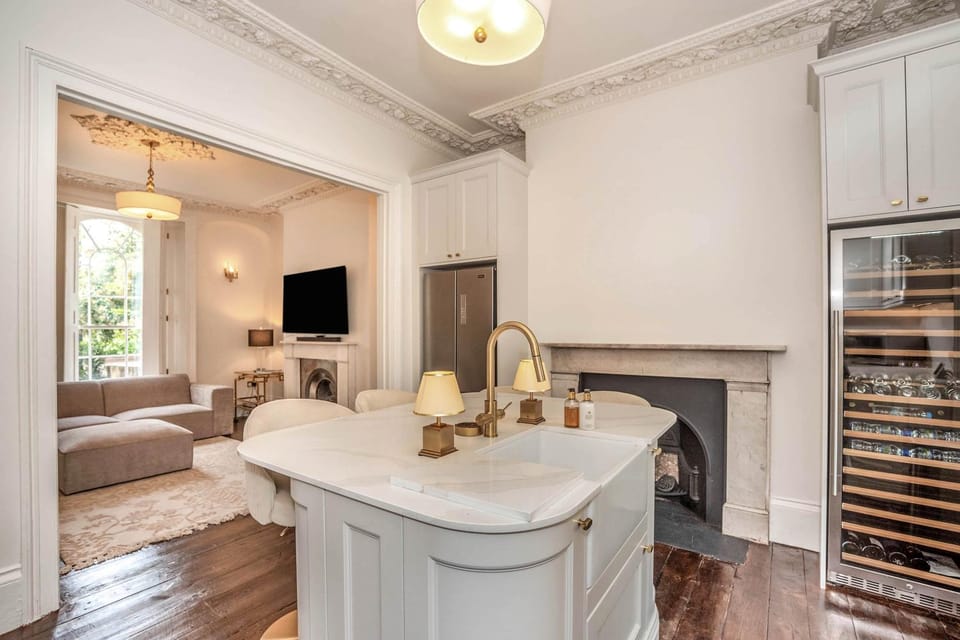 Stunning Regency 5-bedroom Central London House with Large Private Garden House in London Borough of Southwark