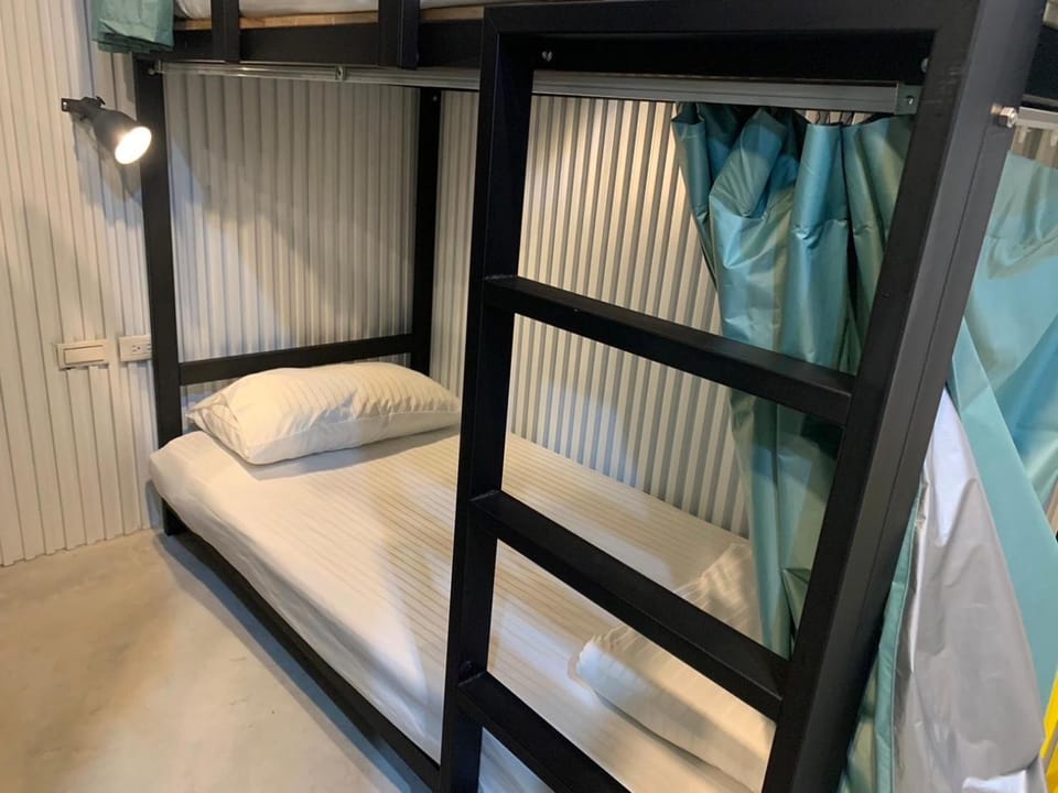 bunk bed