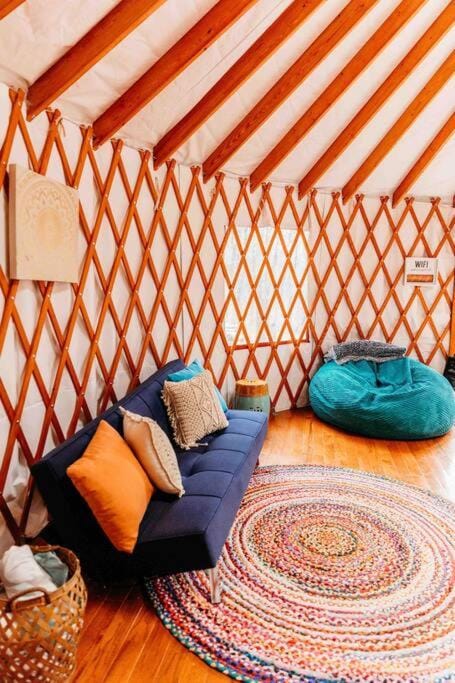 Heated & AC Yurt House in Keuka Lake