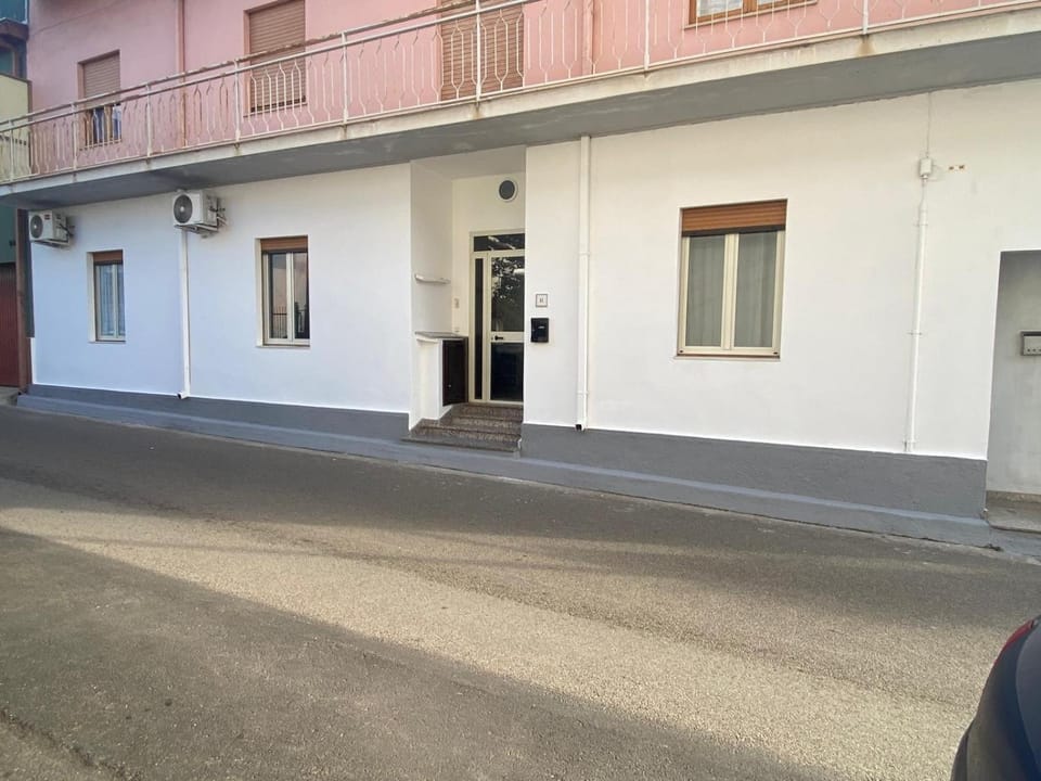 Appartamento appena ristrutturato completo di tutti i comfort a un passo dal centro Apartment in Sardinia