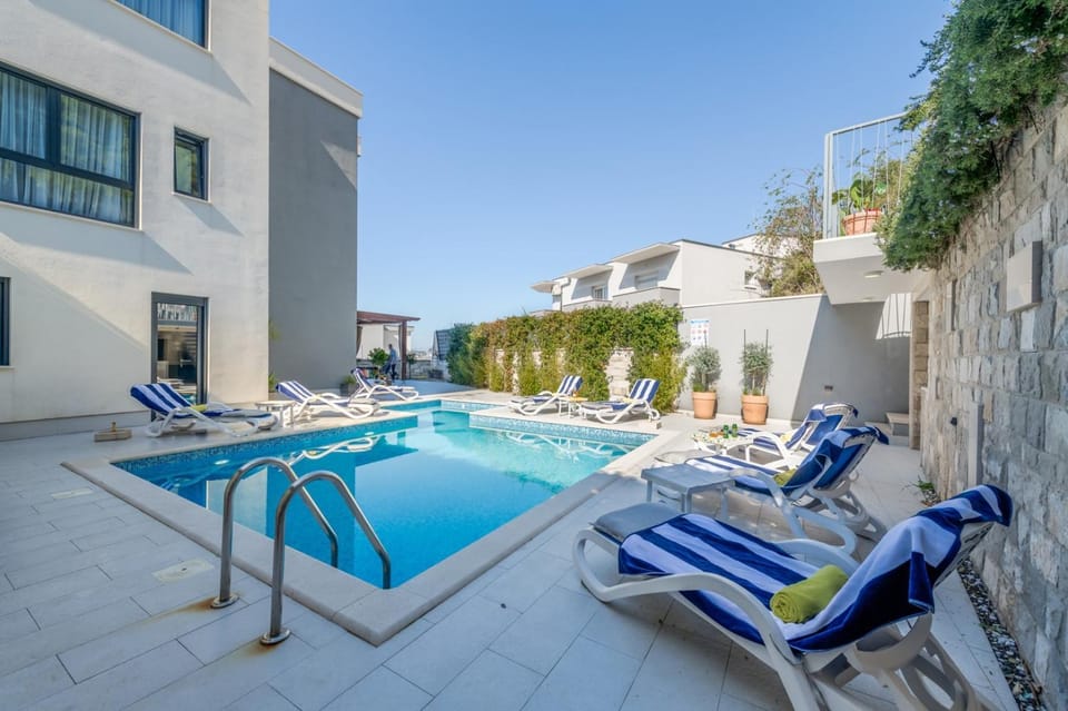 Luxury villa Blue Sky, private pool, breakfast Villa in Podstrana