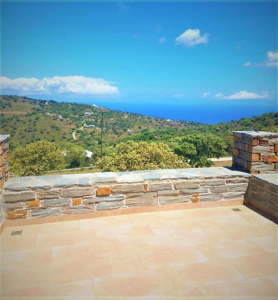 View (from property/room), Balcony/Terrace, Mountain view, Sea view