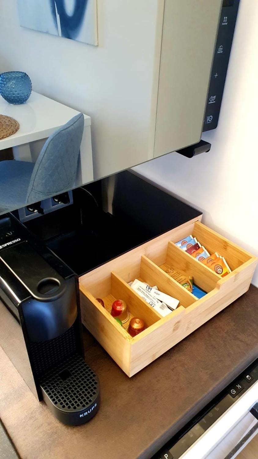 Coffee/tea facilities, Kitchen or kitchenette, Food