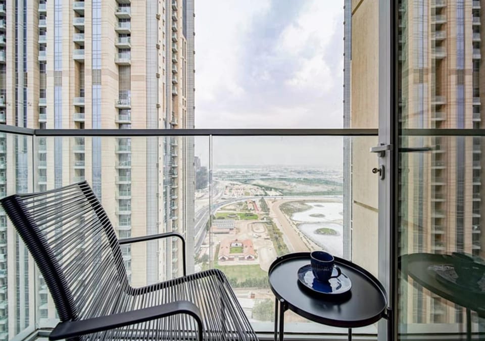 View (from property/room), Balcony/Terrace, hair dresser