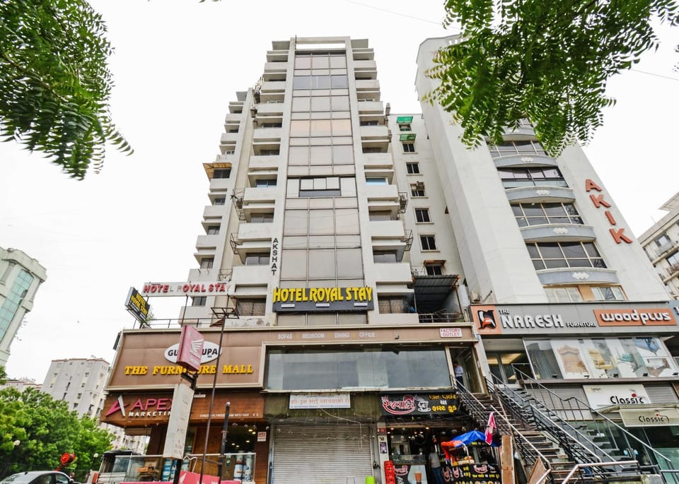 Property building, Location