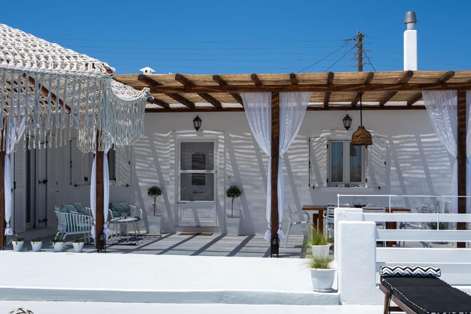Sorocada Private House Villa in Santorini