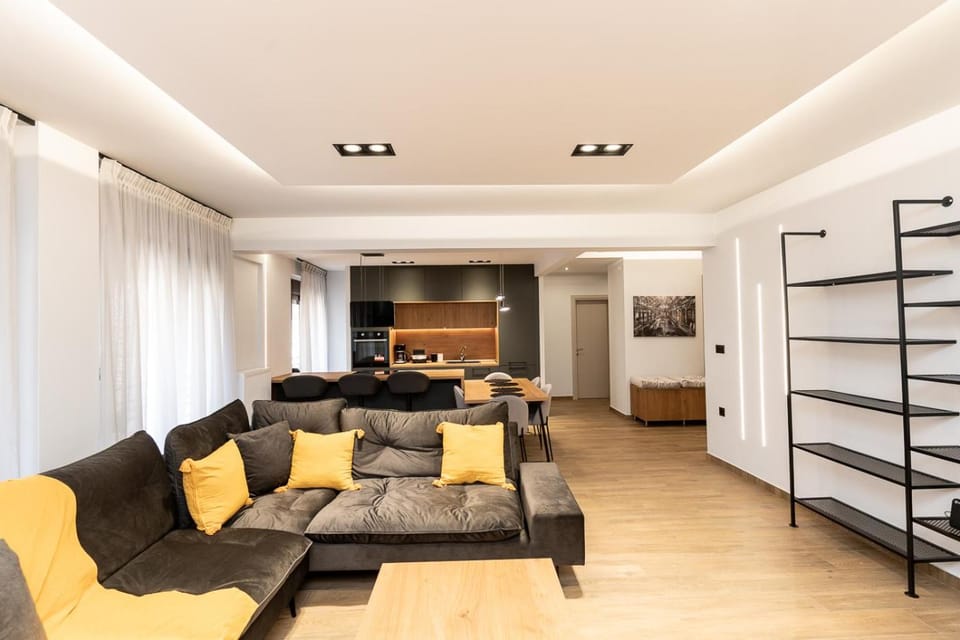 Kitchen or kitchenette, Living room, Seating area