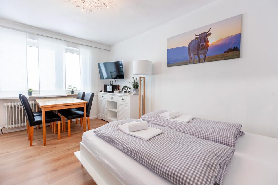 Bed, Living room, Dining area