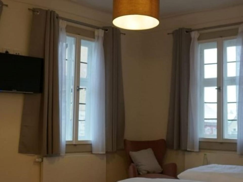 TV and multimedia, Photo of the whole room