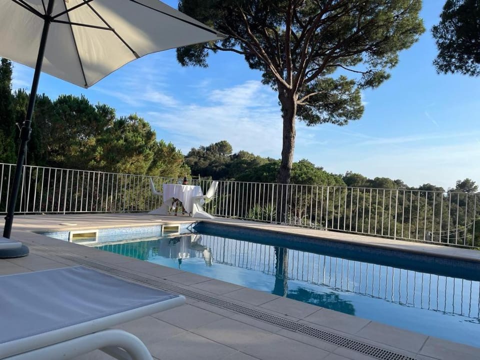 Casa Bosc (Residencial Begur) Apartment in Baix Empordà