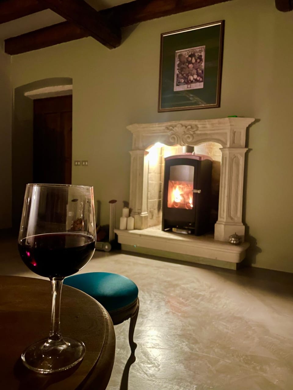 Photo of the whole room