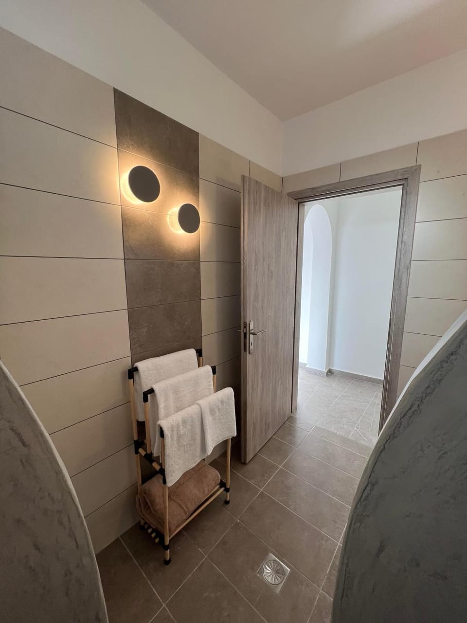 Petit Homme by Andreas Apartment in Perissa