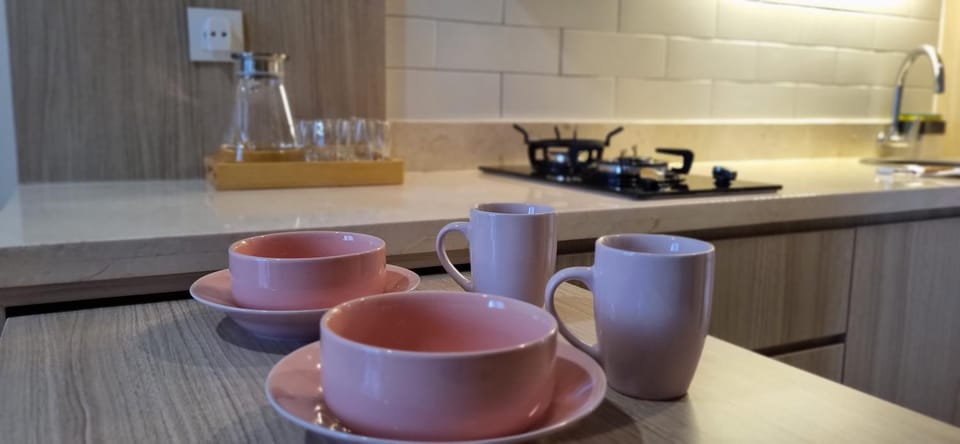 Apt Pejaten Park 1BR Latte w/ Netflix Apartment in South Jakarta City