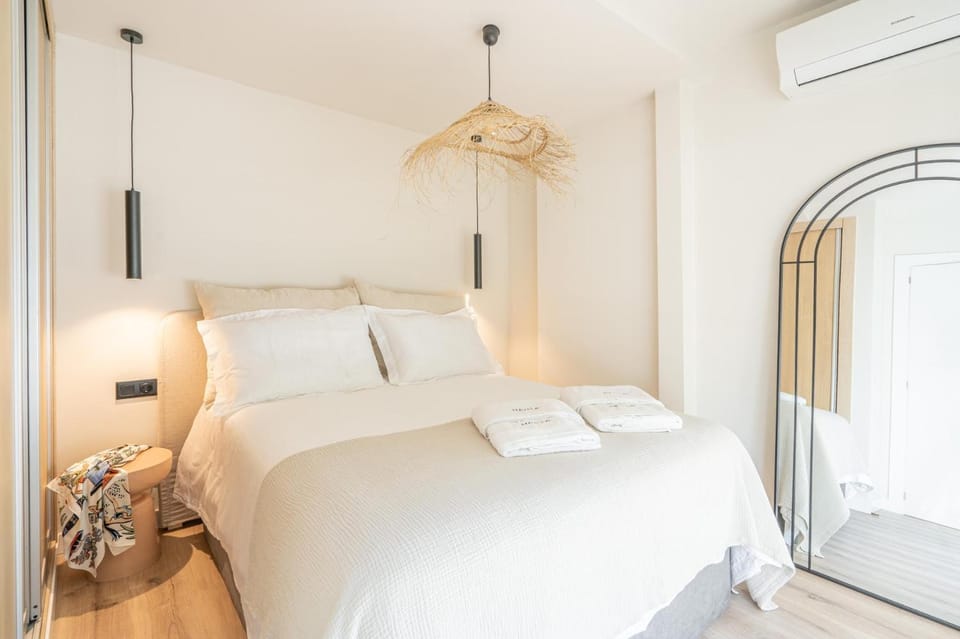 Heima on the Beach Apartment in Malaga