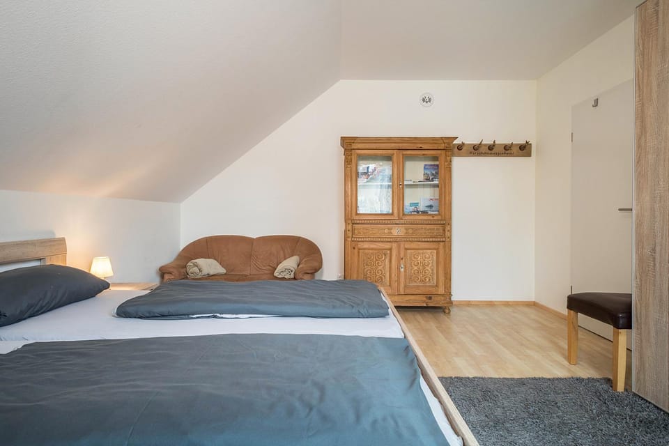 Property building, Living room, Bedroom