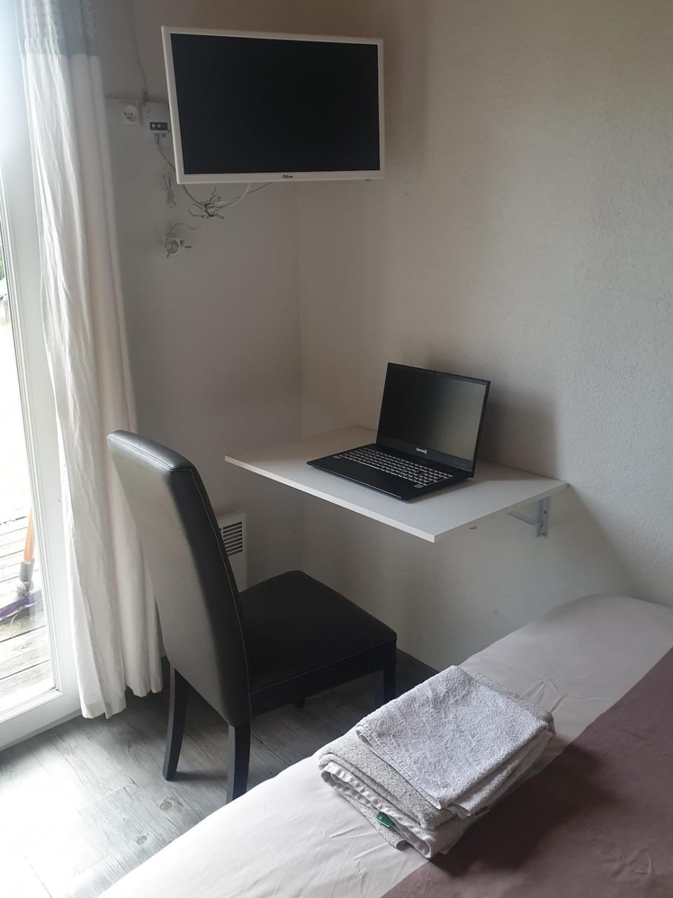 Seating area, Bedroom