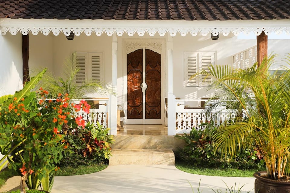 Property building, Patio, Garden, Garden view