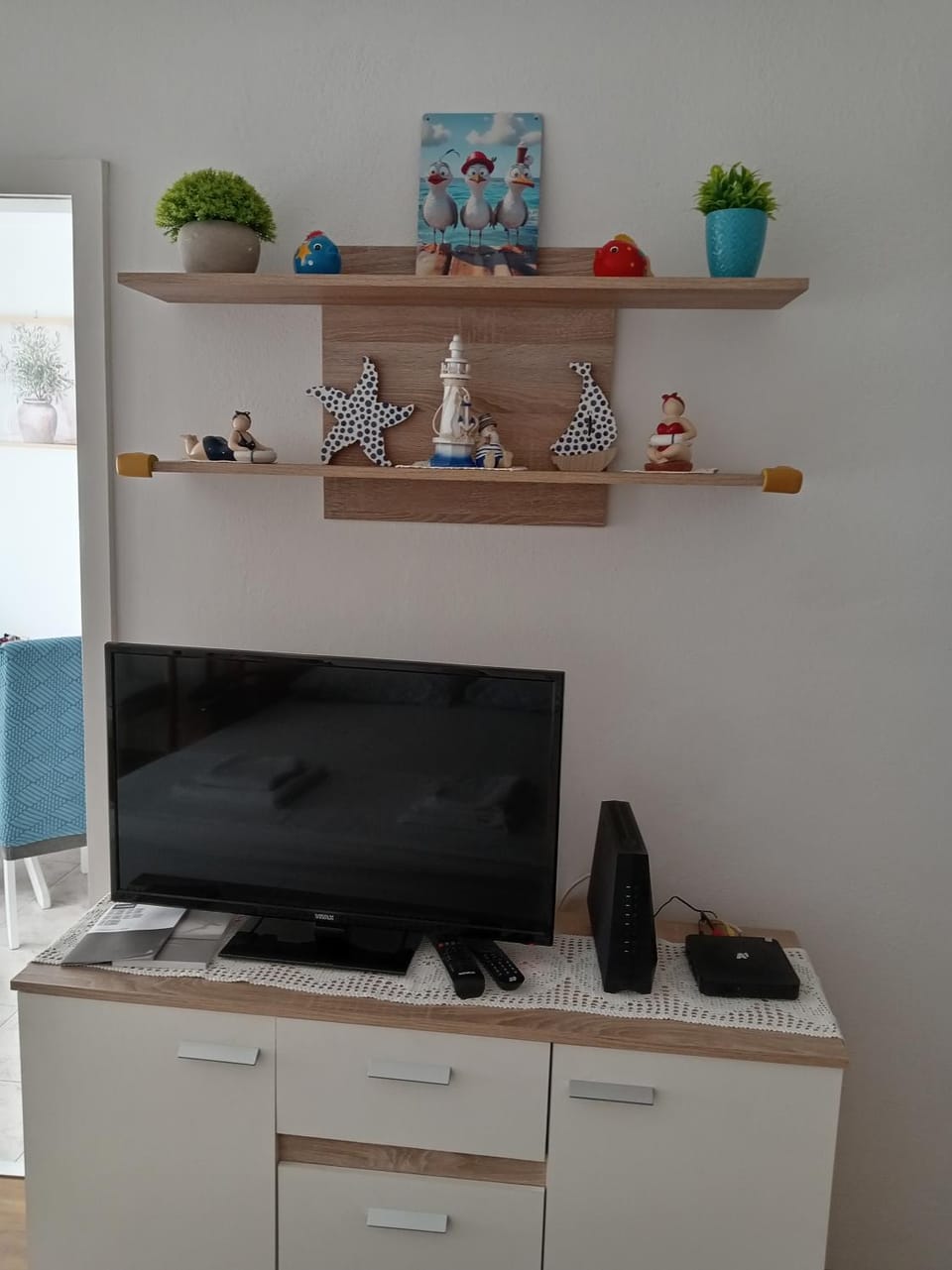 Communal lounge/ TV room, Living room