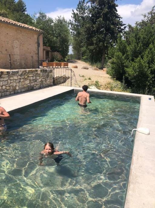 Maison dans copropriété calme avec piscine House in Provence