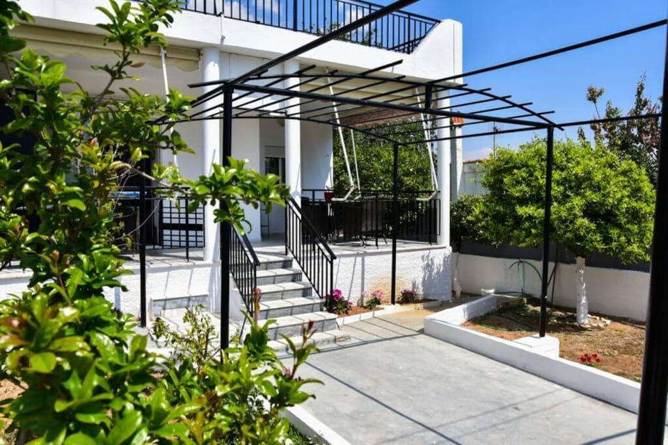 Μονοκατοικία δίπλα στην Θάλασσα House in Euboea