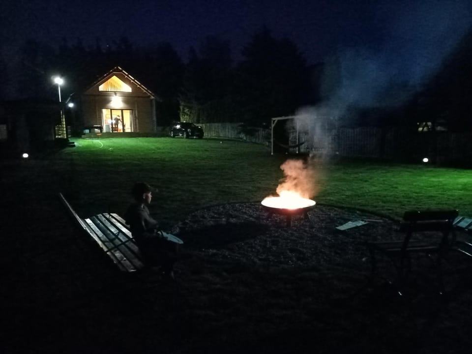 Property building, Night, group of guests