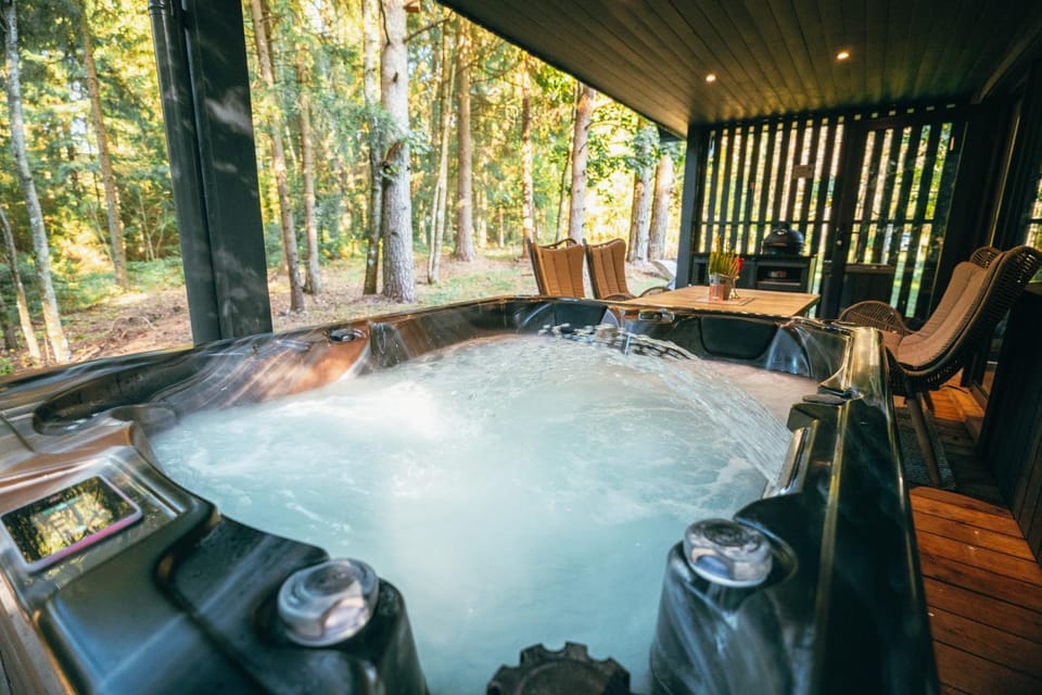 Cocodeno-'Virš Ąžuolų' - Forest SPA - FREE jacuzzi House in Klaipėda County, Lithuania