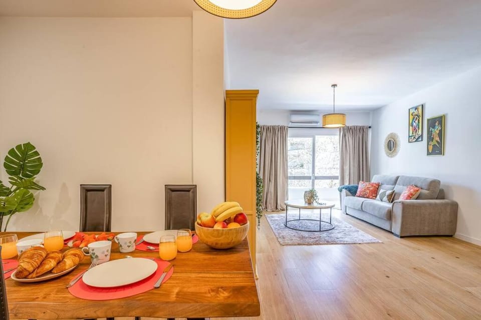 OleHolidays Carolina Golden Mile 300 metros playa Apartment in Marbella
