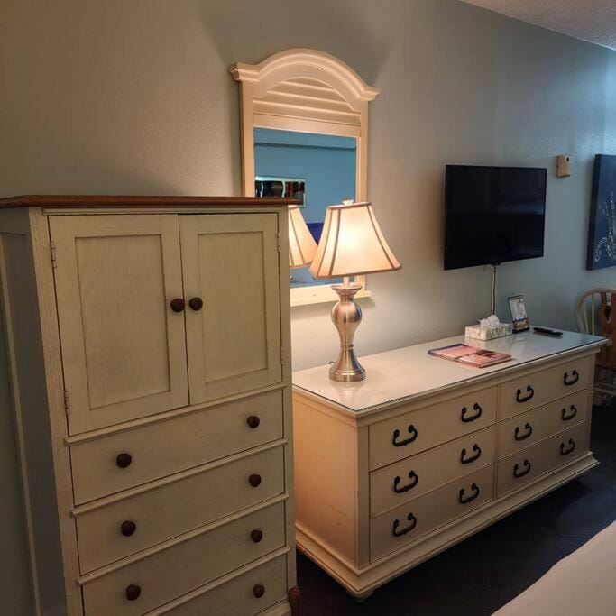 Oceanfront Efficiency T1104 Apartment in Myrtle Beach