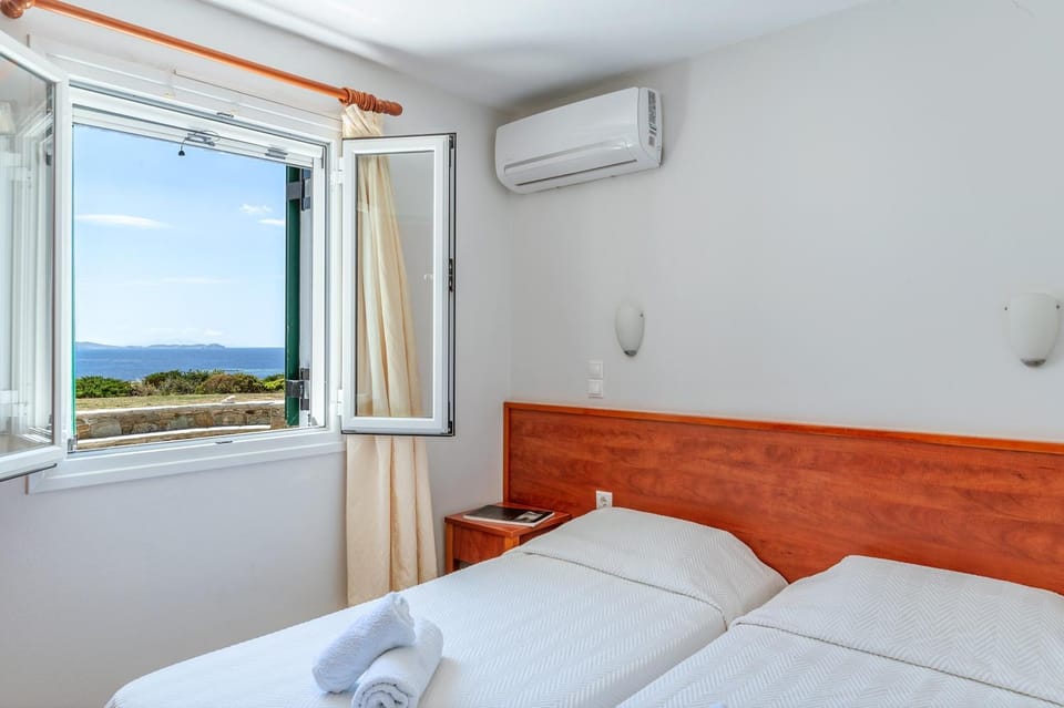 Property building, Living room, Bedroom