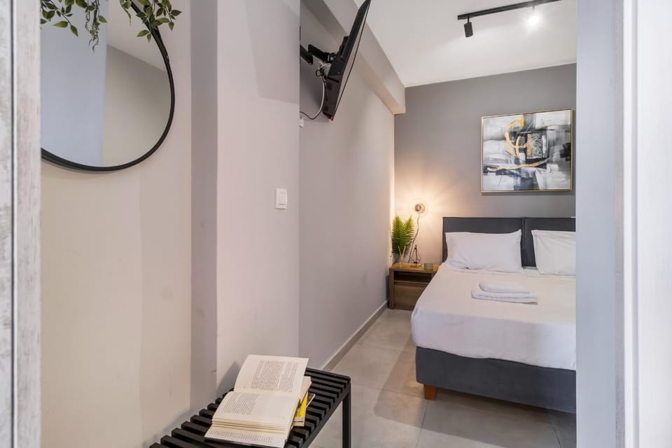 Property building, Living room, Bedroom