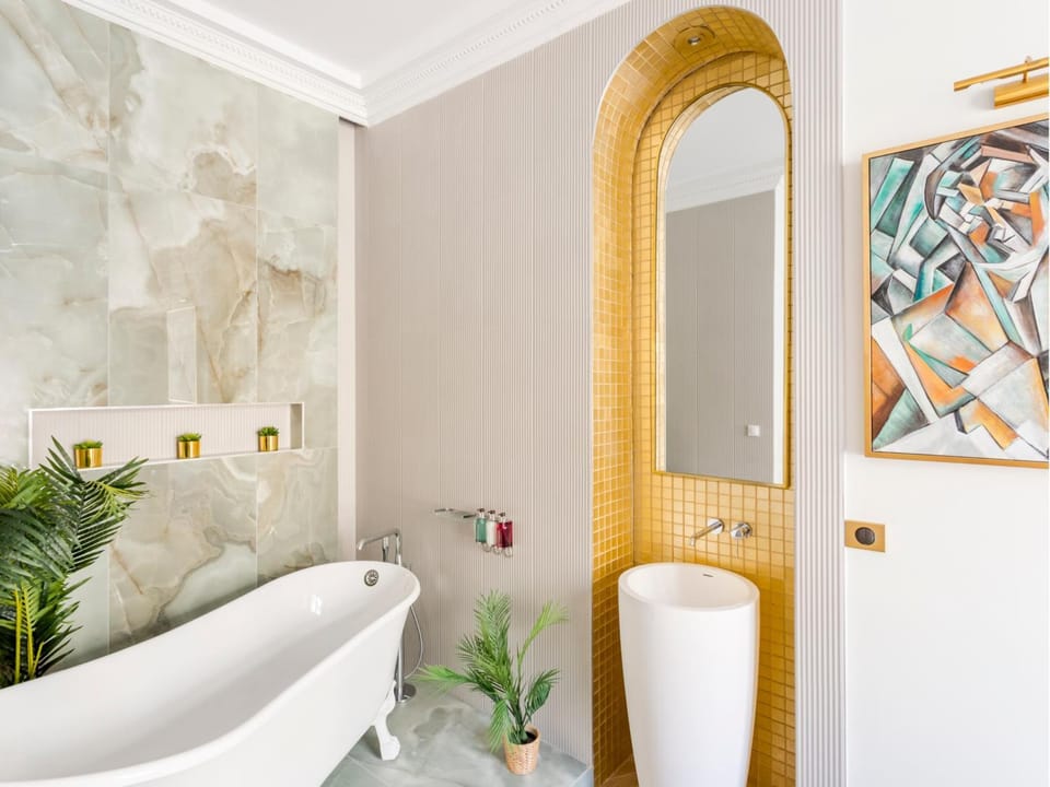 Bathroom, Bath