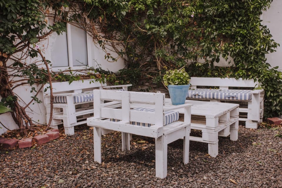 Patio, Spring, Day, Garden, Dining area, Garden view