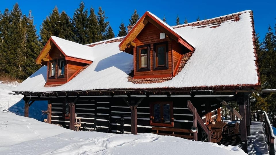 Property building, Day, Natural landscape, Winter, View (from property/room)