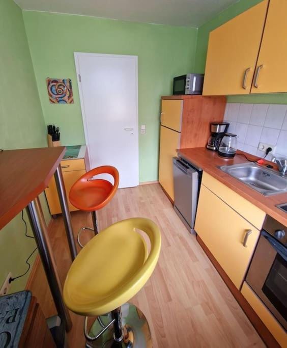 Coffee/tea facilities, Kitchen or kitchenette, Dining area, minibar, pet friendly, stove