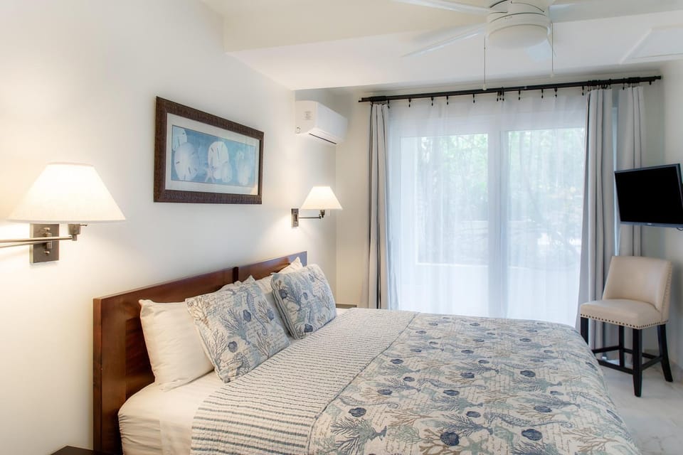 Esencia Premiere Villa in Long Bay Hills