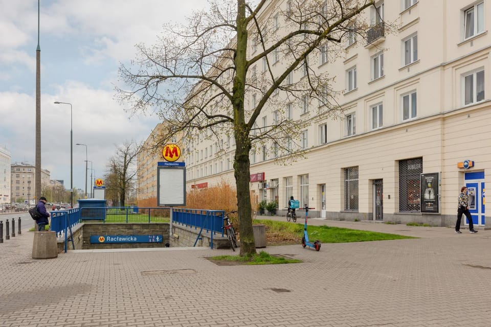 Property building, Off site, Neighbourhood, Street view