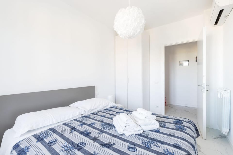 White and Grey Apartment in Levanto